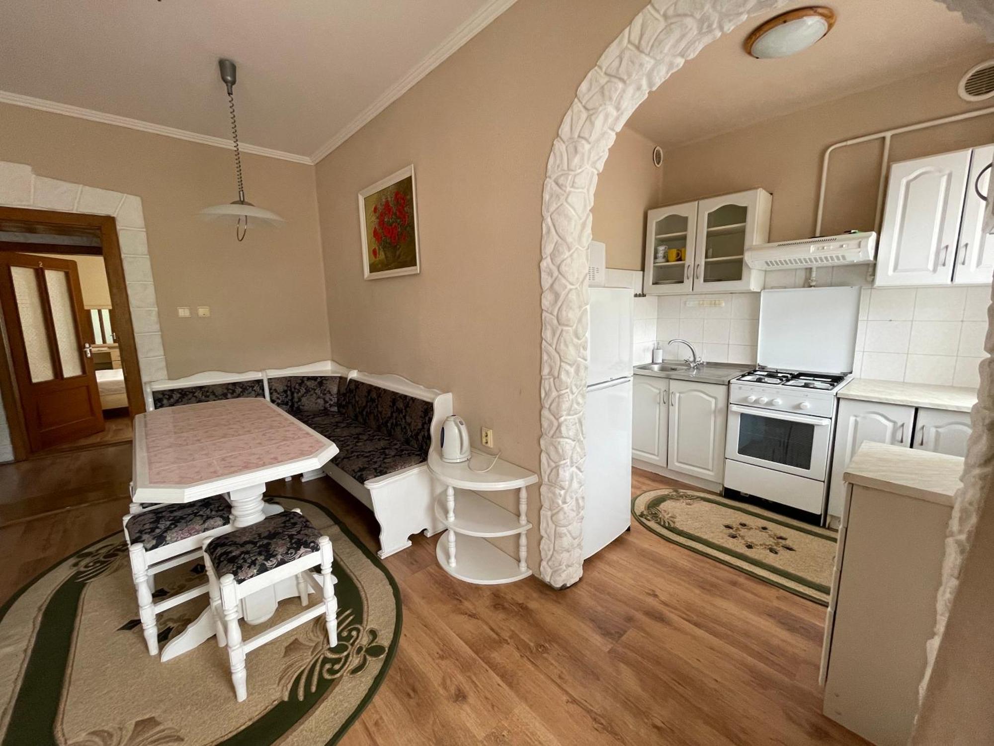 У Оксани Hotel Solociîn Exterior foto